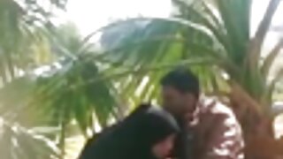 مچھلی کے جالوں میں ہ ...